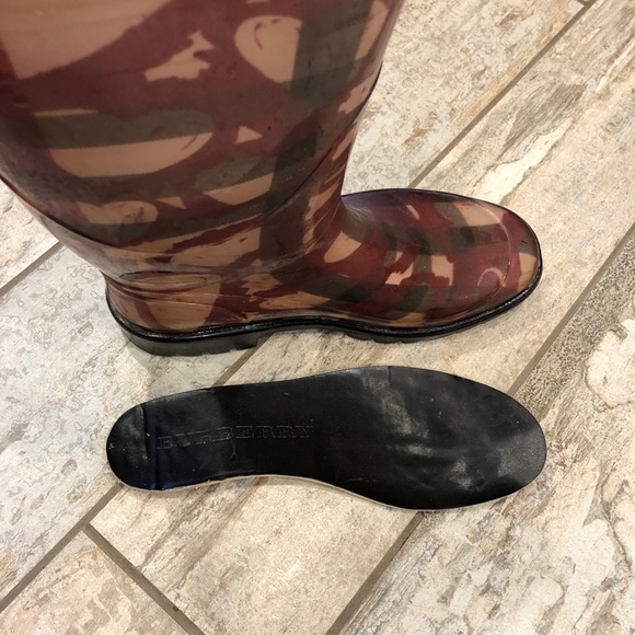 Burberry rain boots - Picture 5 of 5